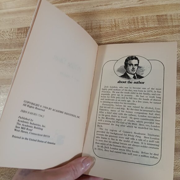 White Fang Jack London 1984 B&W Pocket Classics Comic Paperback Vintage 80s - Picture 4 of 6